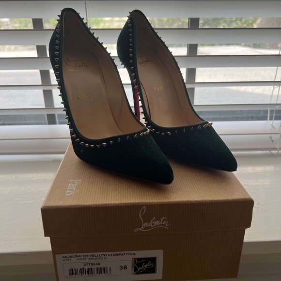 Christian Louboutin Green Velvet Studded Pumps - Picture 1 of 4